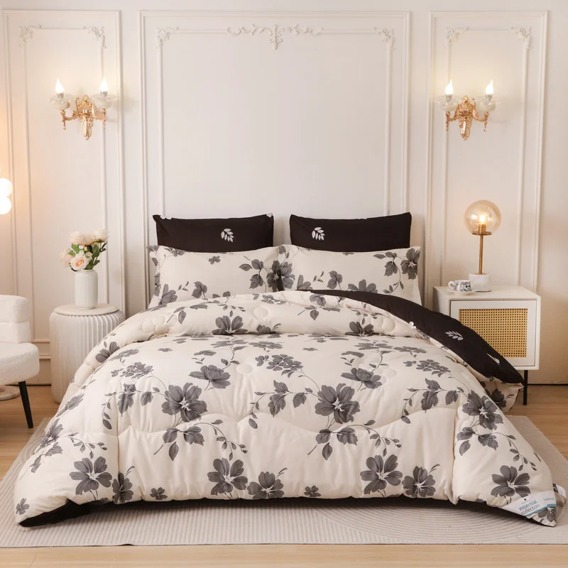 دوناتيلا طقم غطاء لحاف مطبوع، مقاس كوين يناسب 180 × 200 سم - طقم سرير مكون من 4 قطع، قماش ميكروفايبر ممشط - 1 غطاء لحاف، 1 شرشف مطاطي، 1 كيس مخدة شام، 1 كيس مخدة (الحشوة غير متضمنة)